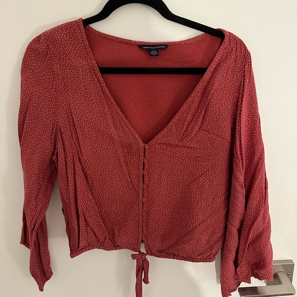 American Eagle Outfitters Red Polka dot blouse - Size M - Picture 3 of 3